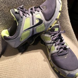 Grey/lime Nike Shocks